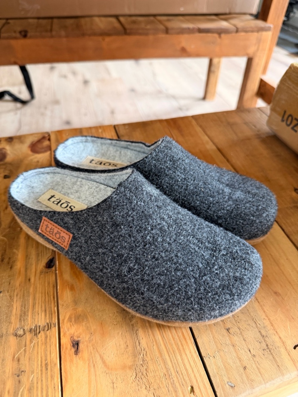 Taos Black Wool “Woolness Slipper” Clogs Sz 38 (7.5/8)